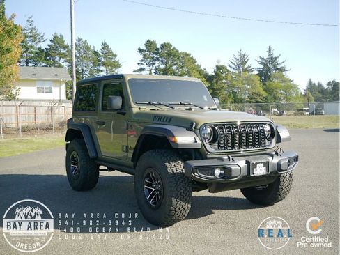 Used 2025 Jeep Wrangler Sport image 7