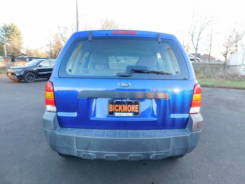 Used 2005 Ford Escape XLS image 14