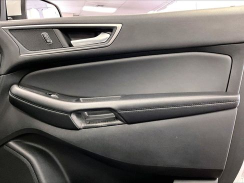 Used 2024 Ford Edge SEL image 23