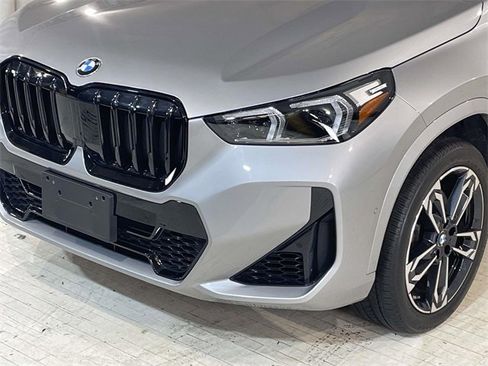 Used 2023 BMW X1 xDrive28i w/ M Sport Package image 11