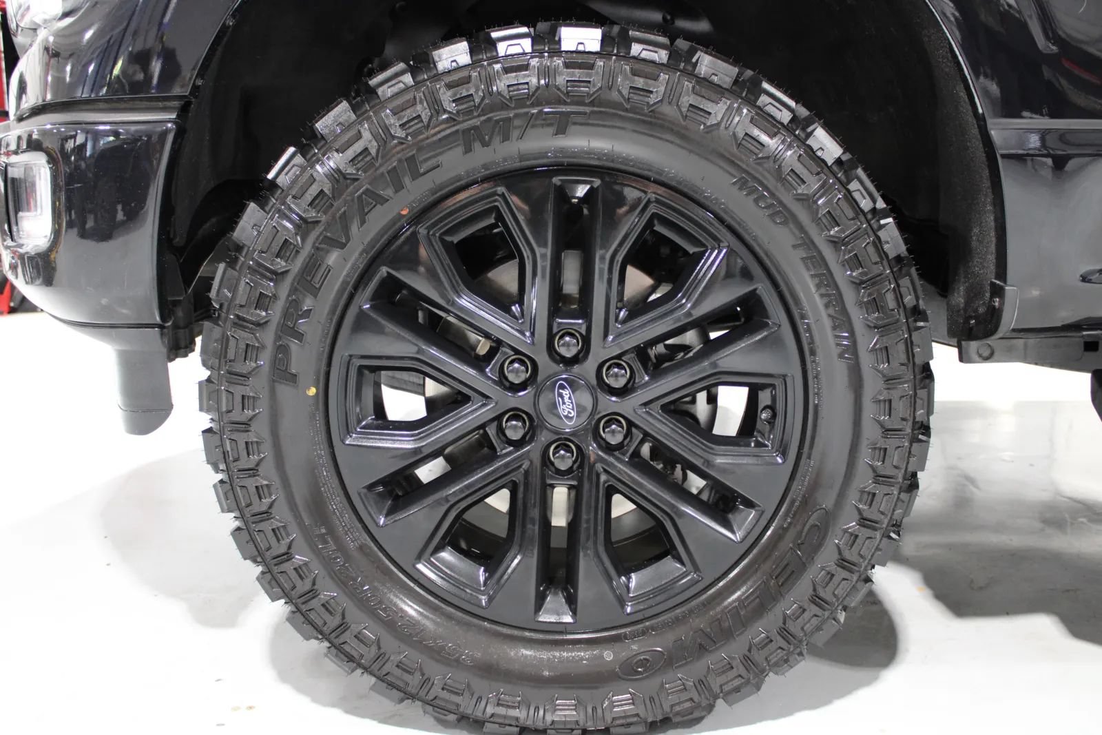 Used 2024 Ford F150 Lariat w/ Equipment Group 502A High AWD/4WD image 15