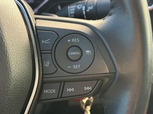 Used 2020 Toyota Camry SE image 28