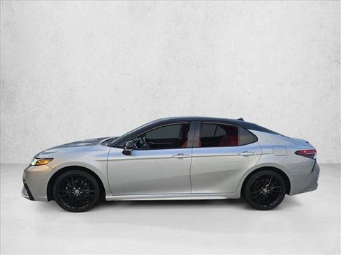Used 2023 Toyota Camry XSE FWD image 8