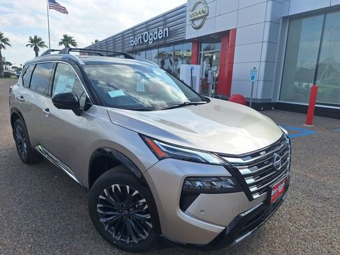 New 2026 Nissan Rogue Platinum AWD/4WD image 1