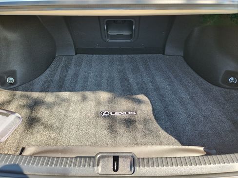 Used 2024 Lexus ES 350 w/ Premium Package FWD image 33