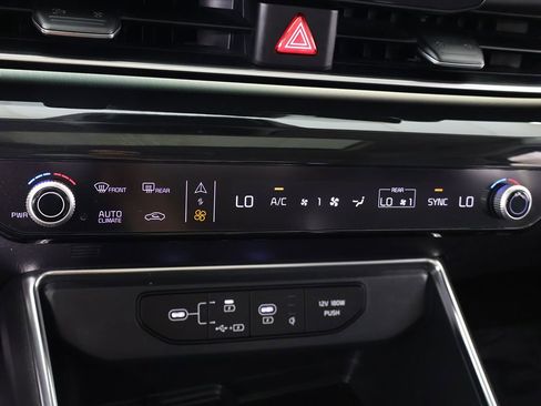 Used 2025 Kia Carnival SX Prestige FWD image 61