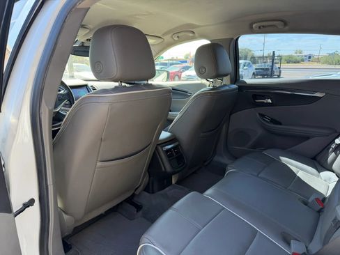 Used 2015 Chevrolet Impala LTZ FWD image 23