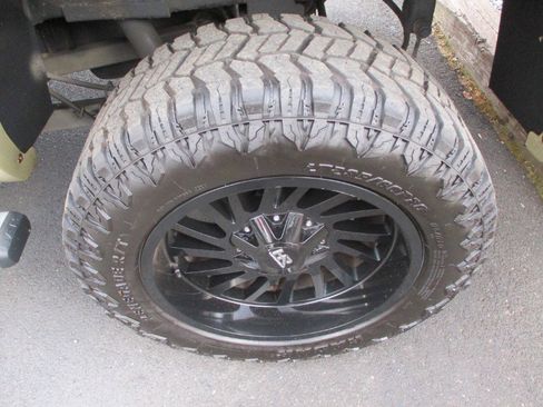 Used 2014 RAM 2500 Longhorn image 23