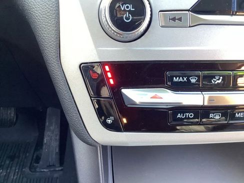 Used 2023 Ford Explorer XLT w/ Equipment Group 202A image 17