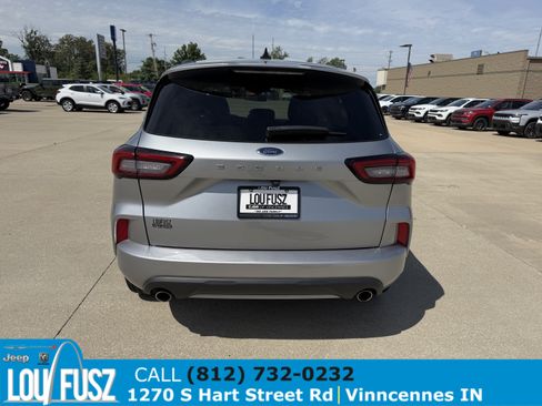 Used 2024 Ford Escape ST-Line w/ Cold Weather Package FWD image 6