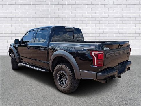 Used 2019 Ford F150 Raptor w/ Equipment Group 802A Luxury image 3
