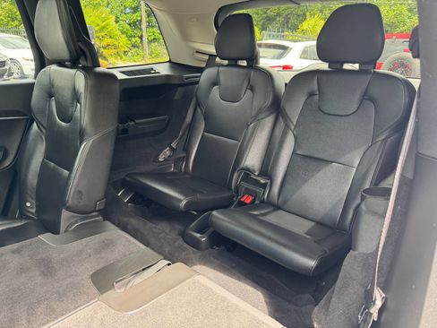 Used 2019 Volvo XC90 T6 Momentum w/ Advanced Package AWD/4WD image 18