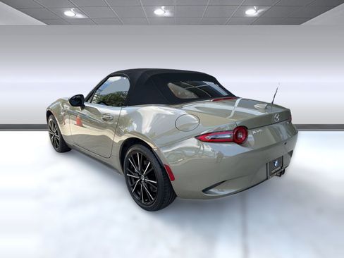 Used 2024 MAZDA MX-5 Miata Grand Touring w/ Weather Package RWD image 30