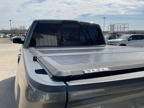 Used 2017 GMC Sierra 1500 Denali w/ Denali Ultimate Package image 10