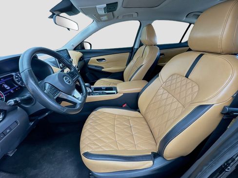 Used 2022 Nissan Sentra SV w/ SV Premium Package FWD image 13