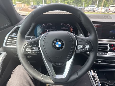 Used 2023 BMW X5 xDrive40i w/ Premium Package AWD/4WD image 18