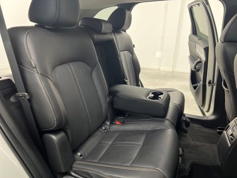 Used 2025 MAZDA CX-70 3.3 Turbo w/ Preferred Package image 17