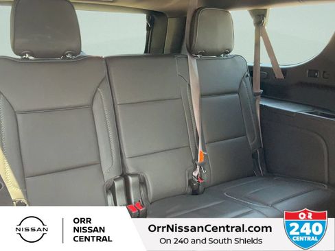 Used 2023 GMC Yukon XL Denali AWD/4WD image 13