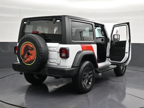 Used 2025 Jeep Wrangler Sport AWD/4WD image 37
