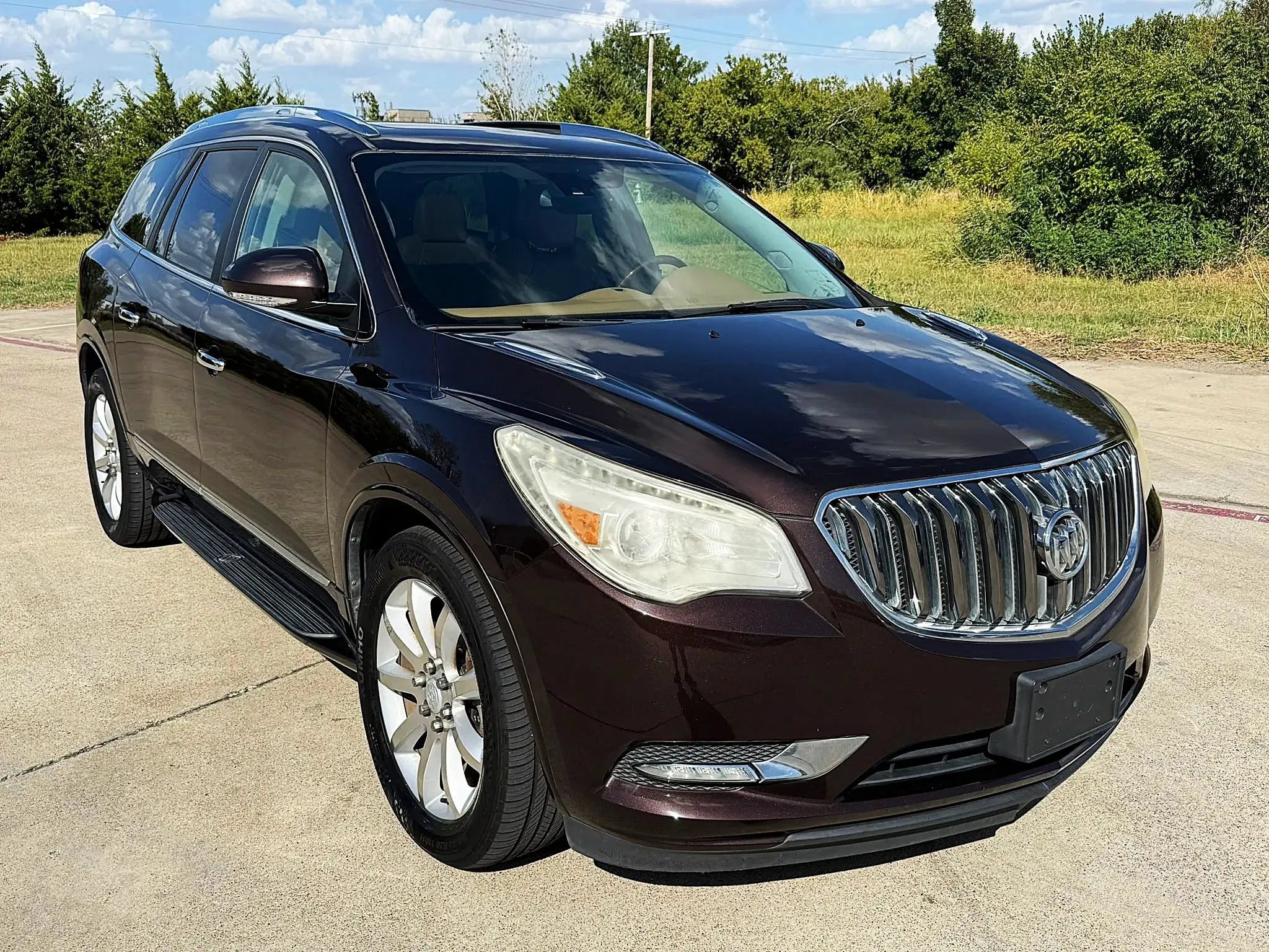 Used 2016 Buick Enclave Premium w/ Experience Buick Package FWD image 2