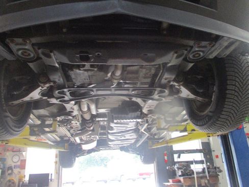 Used 2012 Chevrolet Traverse LT FWD image 45