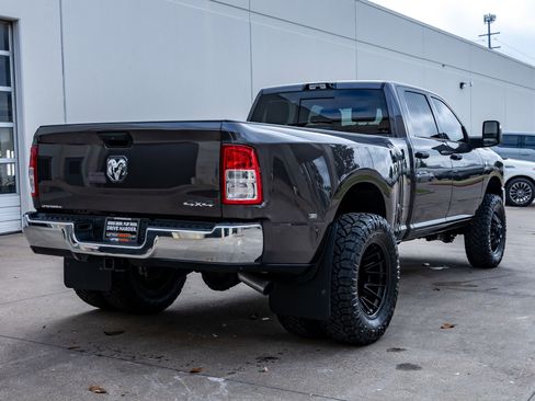 Used 2024 RAM 3500 Tradesman w/ Chrome Appearance Group image 10