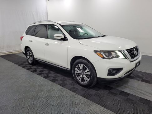 Used 2017 Nissan Pathfinder SV AWD/4WD image 11