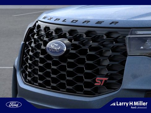 New 2026 Ford Explorer ST w/ Sun And Sound Package image 17