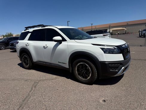 Certified 2024 Nissan Pathfinder Rock Creek AWD/4WD image 3