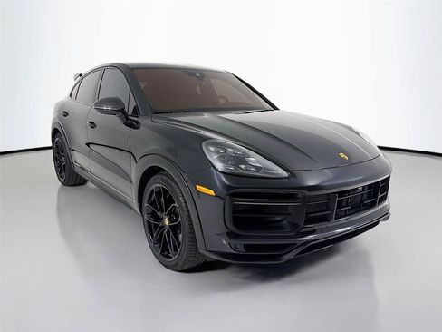 Used 2022 Porsche Cayenne Turbo GT AWD/4WD image 29