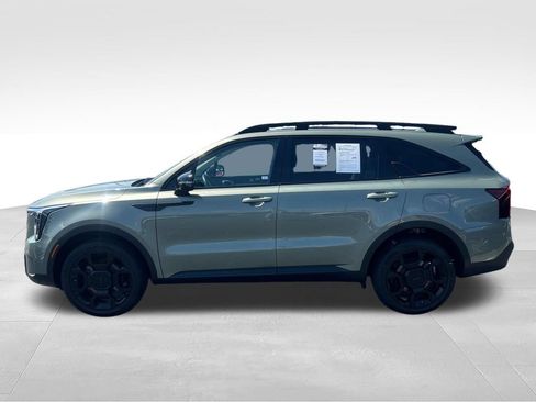 Used 2025 Kia Sorento SX AWD/4WD image 2