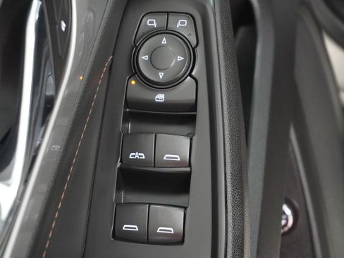 Used 2018 Chevrolet Traverse LT image 13