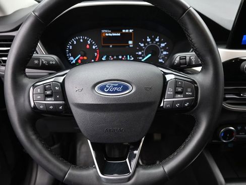 Used 2022 Ford Escape SEL image 17