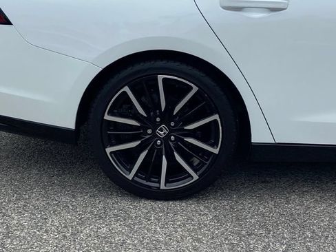 Used 2025 Honda Accord Touring image 10