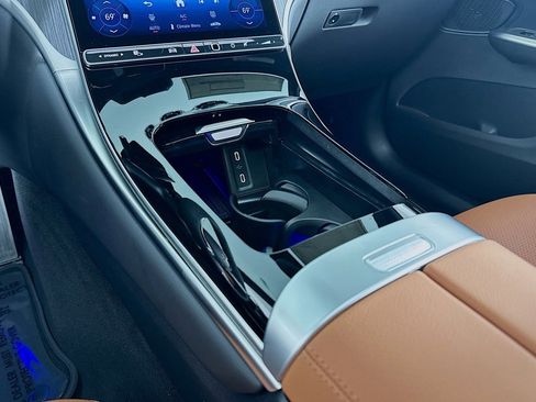 New 2026 Mercedes-Benz GLC 300 image 5