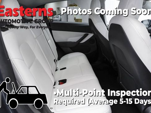 Used 2022 Tesla Model Y Long Range AWD/4WD image 17