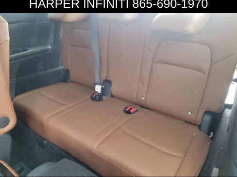 Used 2023 Nissan Pathfinder Platinum AWD/4WD image 8