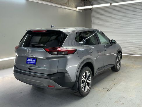 Used 2021 Nissan Rogue SV FWD image 9
