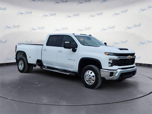 New 2026 Chevrolet Silverado 3500 LT w/ All Star Edition image 7
