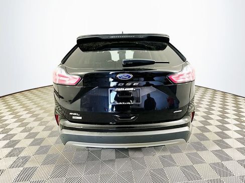 Certified 2024 Ford Edge SEL w/ Convenience Package AWD/4WD image 11