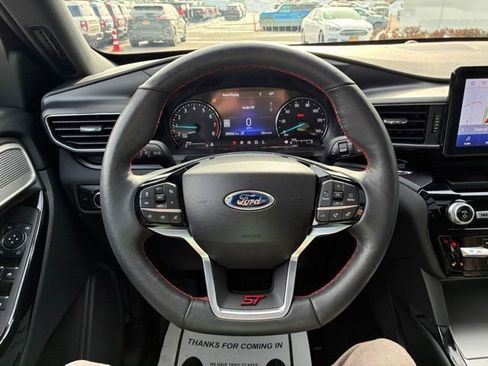 Certified 2024 Ford Explorer ST-Line w/ Class IV Trailer Tow Package image 19