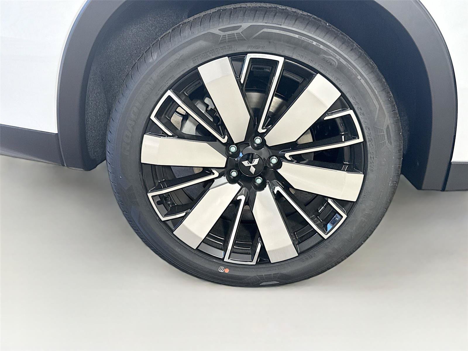 New 2026 Mitsubishi Outlander SE FWD image 32