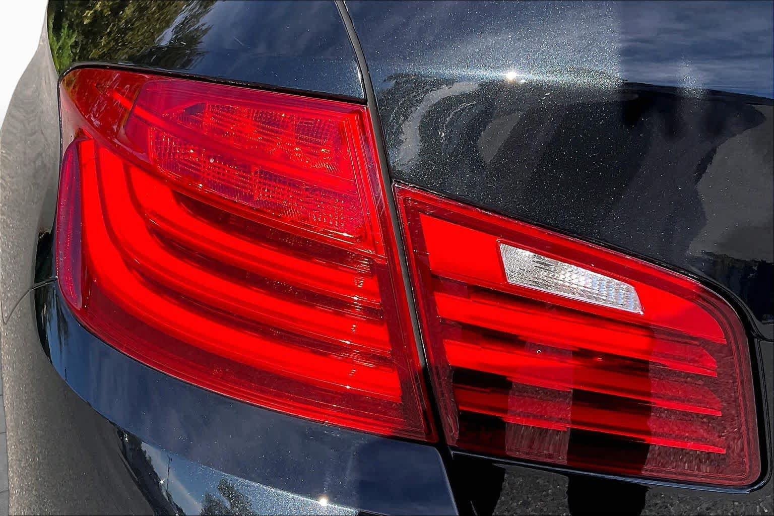 Used 2015 BMW 535d xDrive AWD/4WD image 29