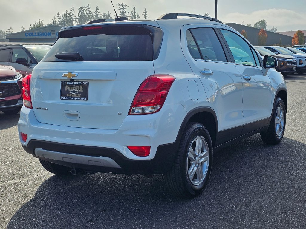 Used 2020 Chevrolet Trax LT w/ LT Convenience Package AWD/4WD image 3