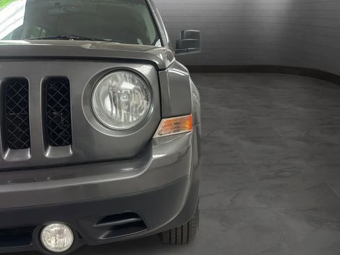 Used 2015 Jeep Patriot Sport w/ Power Value Group FWD image 27