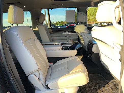 Used 2023 Jeep Grand Wagoneer L 4WD image 28