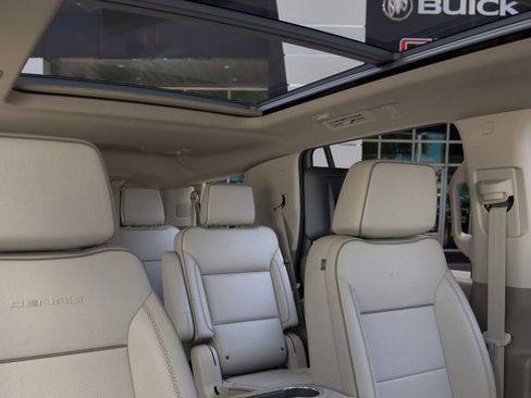 New 2026 GMC Yukon Denali w/ Denali Reserve Package AWD/4WD image 24