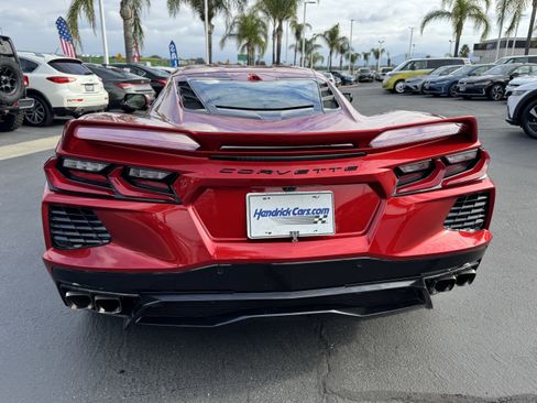 Used 2021 Chevrolet Corvette Stingray Premium Cpe w/ Z51 Performance Package image 9