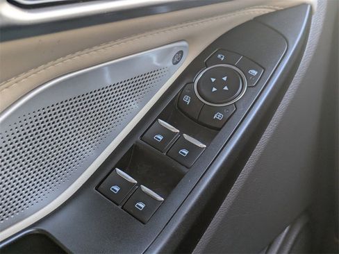 Used 2020 Ford Explorer Platinum w/ Premium Technology Package image 27