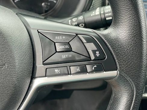 Certified 2023 Nissan Kicks SV FWD image 17